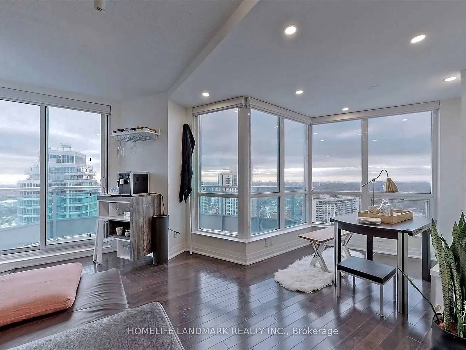 3 bed, $3,200 — Photo 3