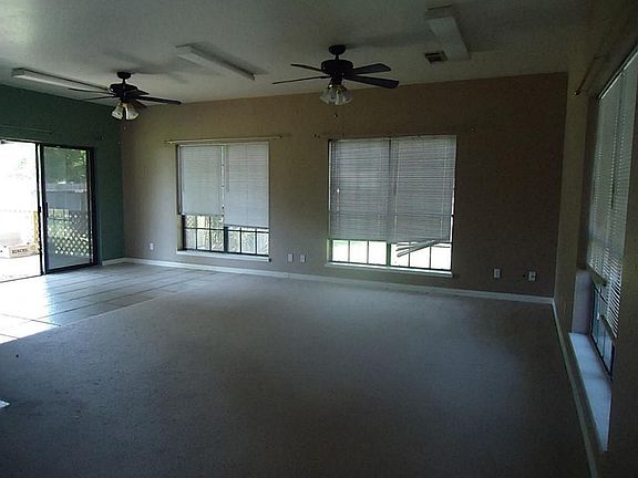 4th image of 3700 Baker Dr