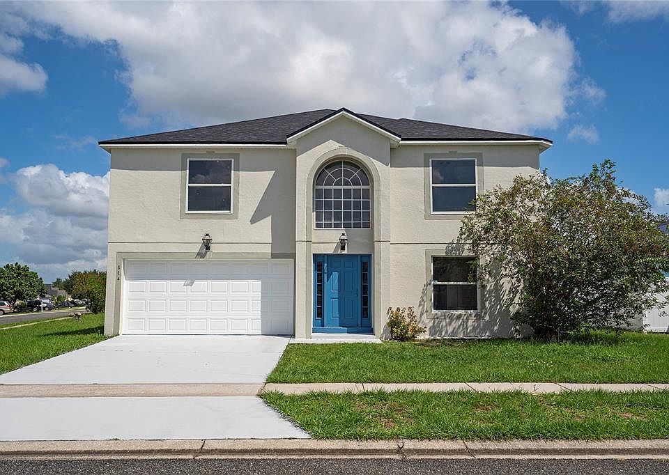 1st image of 814 DENGAR AVENUE