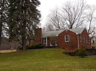 81 School St, Middlefield, CT 06455