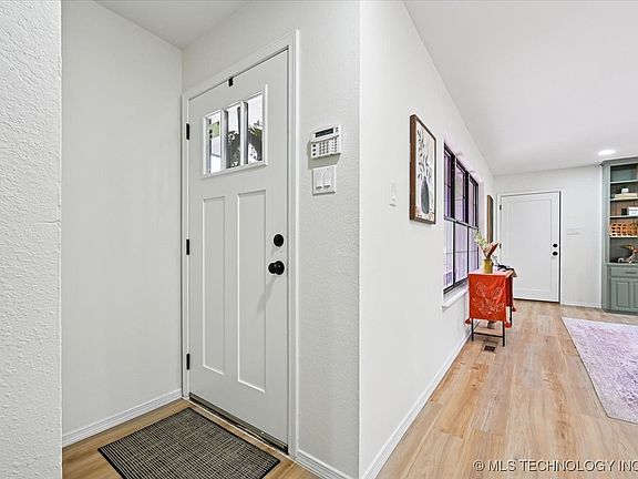 5th image of 16561 N 56th West Ave