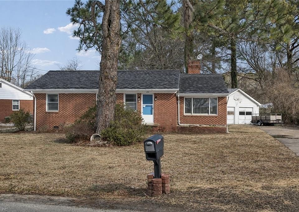 1st image of 206 Shamrock Ave