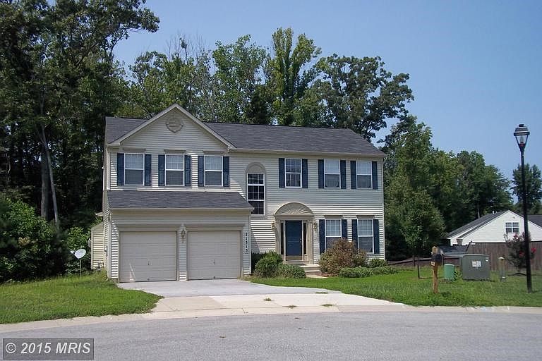 Exterior (Front)