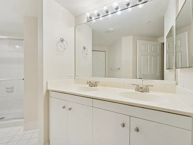 2120 Tuscany Way — Photo 7