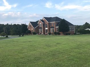 4600 Scottland Dr, Mebane, NC 27302