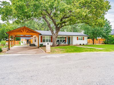 1511 Pecos Trail Ct, Granbury, TX, 76048