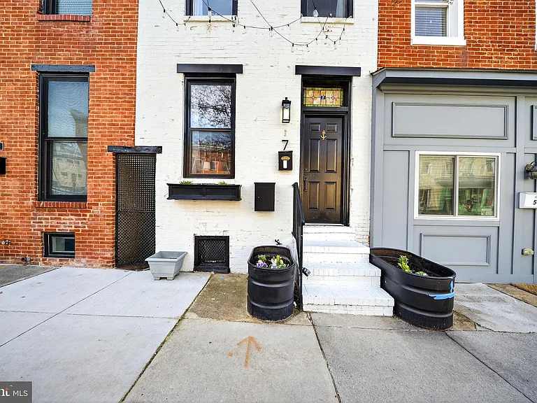 7 E Fort Ave — Photo 48