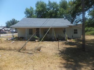 511 W Daugherty St, Carterville, MO 64835