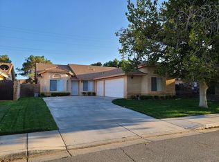 1728 Lightcap St, Lancaster, CA 93535