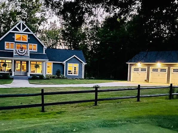 310 Creek Dr, Slippery Rock, PA 16057