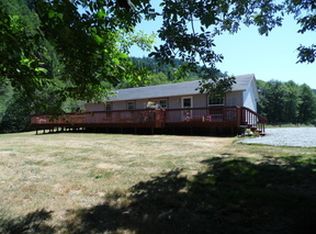 11221 N Myrtle Rd, Myrtle Creek, OR 97457