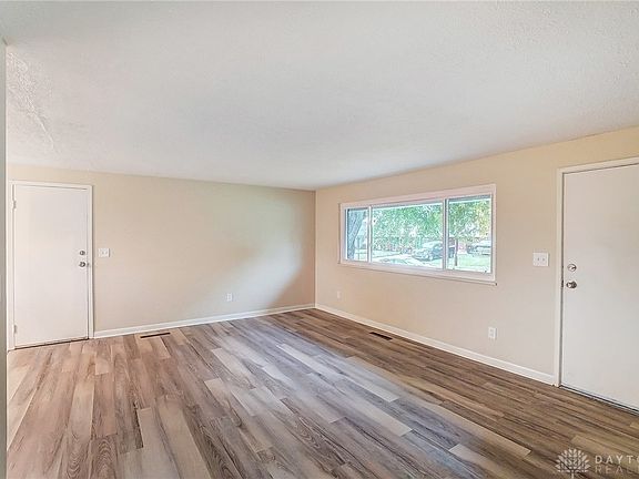 4th image of 2326 Kajean Ave