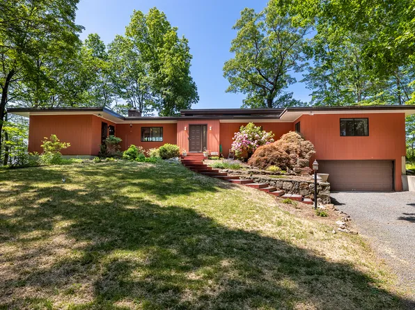 79 Seth Low Mountain Rd, Ridgefield, CT 06877