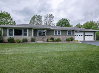 N6597 Morgan Rd, Oconomowoc, WI 53066