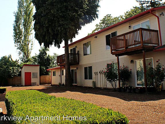 2nd image of 800 SE 10th Ave APT 12