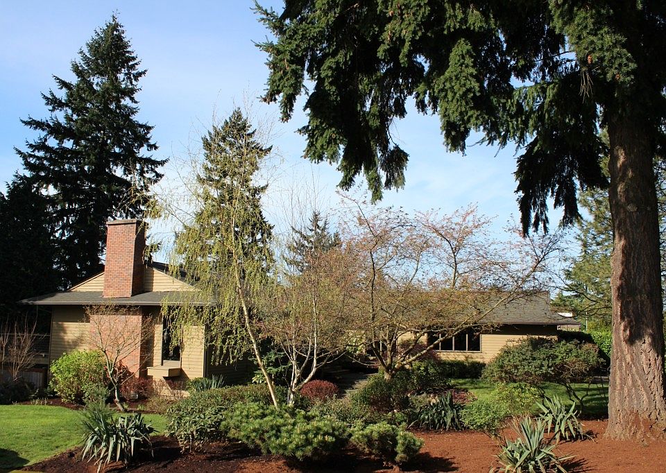 1st image of 12453 SE 25th Pl