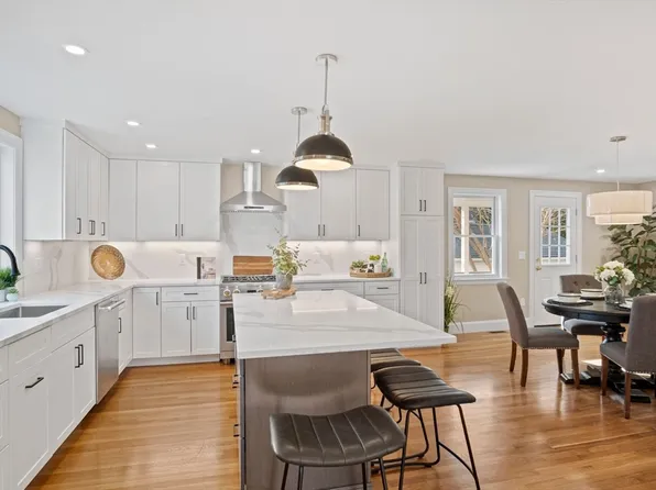 256 High St, Medford, MA 02155