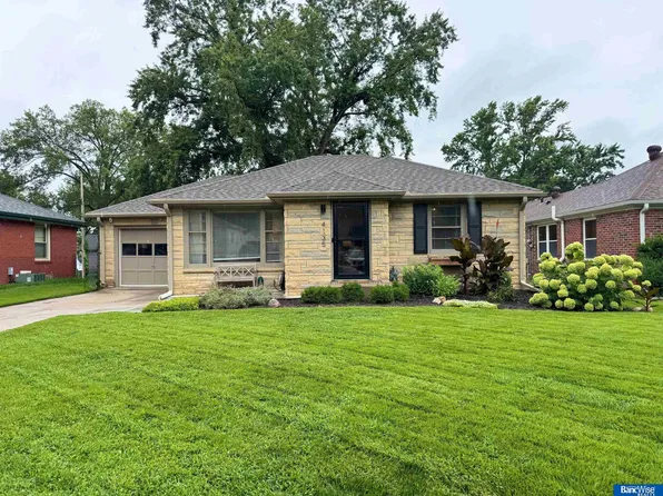 4135 Garfield St, Lincoln, NE 68506