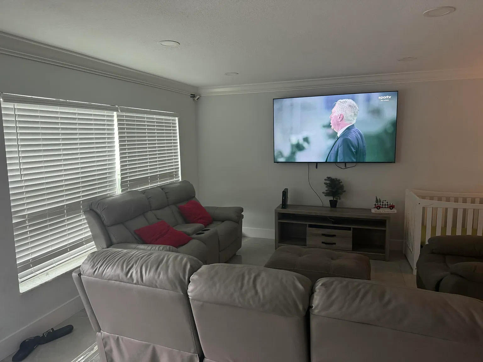 4 bed, 2.0 bath, 1530 sqft, $3,500 — Photo 3