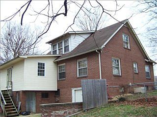 4th image of 964 Cumberland Dr