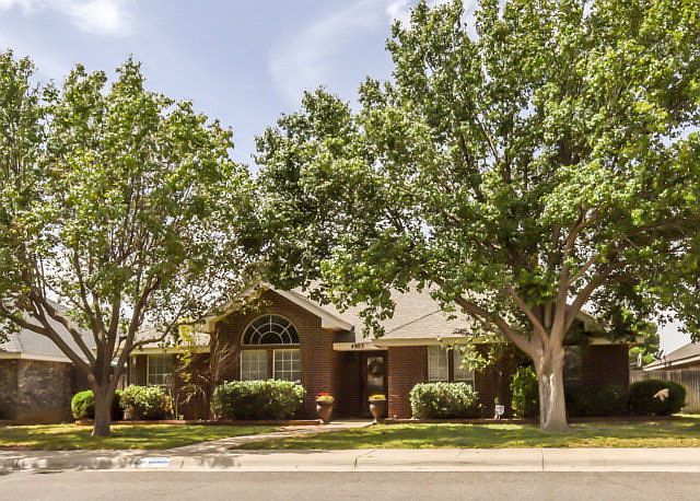 1st image of 4803 Bishops Castle Dr