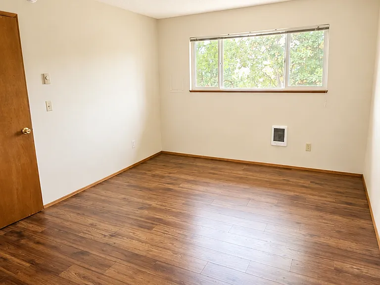 8334 N Edison St — Photo 6