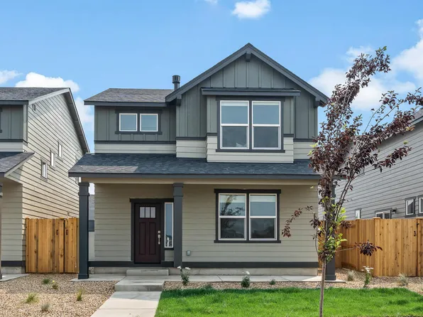 3366 NW 7th St, Redmond, OR 97756