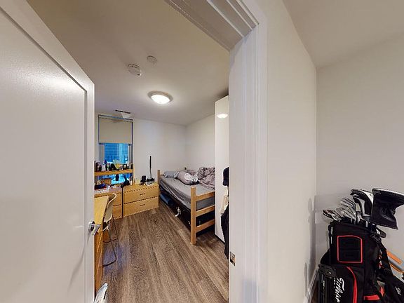 3rd image of 1065 Tremont St #103