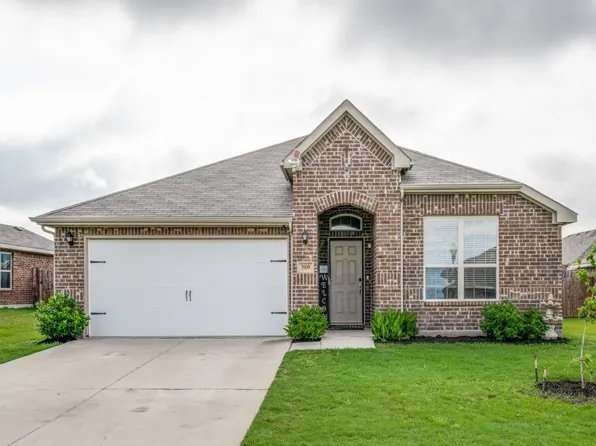 3909 Montecristo Ln, Sanger, TX 76266