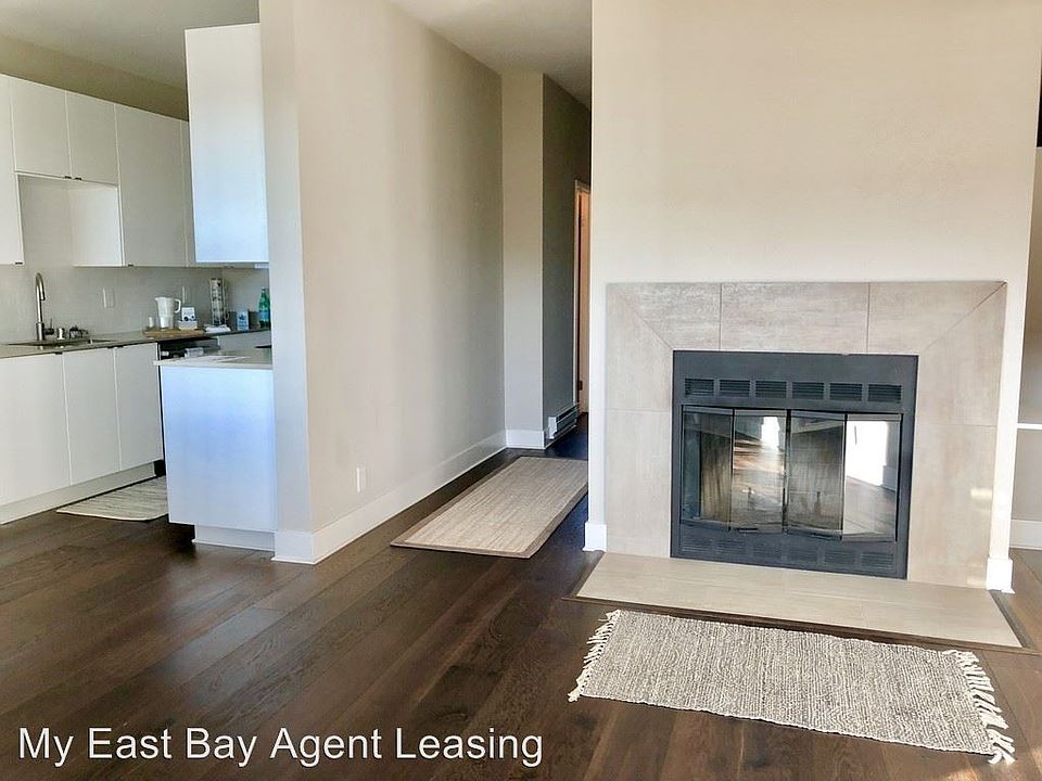 2nd image of 183 Lakeshore Ct