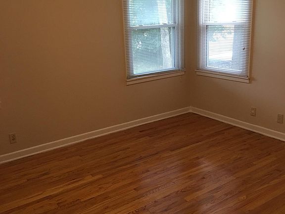 4th image of 609 Buena Vista Dr