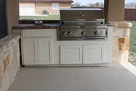 Outdoor kitchen