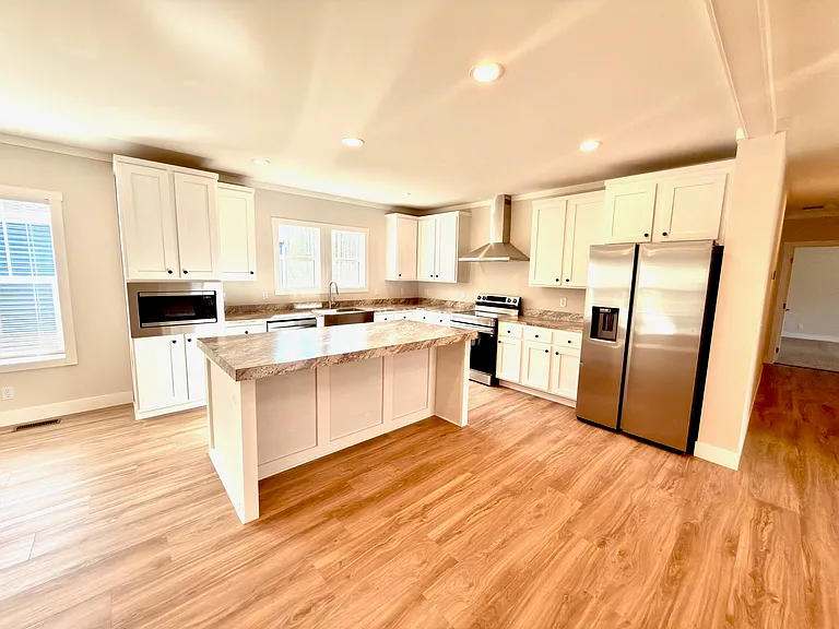 2137 N Royal St — Photo 5