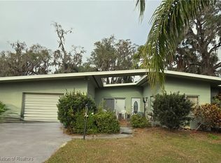 2458 S Lake Letta Dr, Avon Park, FL 33825