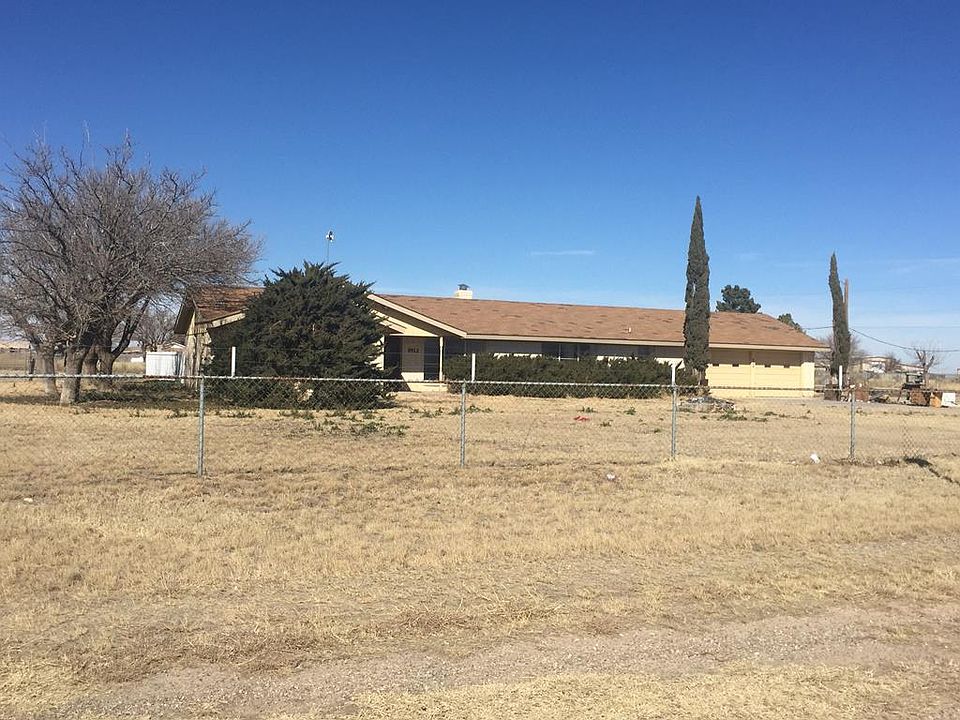 1st image of 9512 W April St