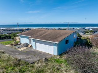 1918 NW Caravel St, Waldport, OR 97394