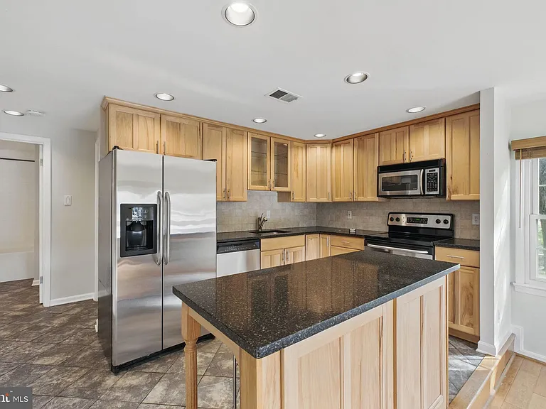 62 N Bedford St #62B — Photo 6
