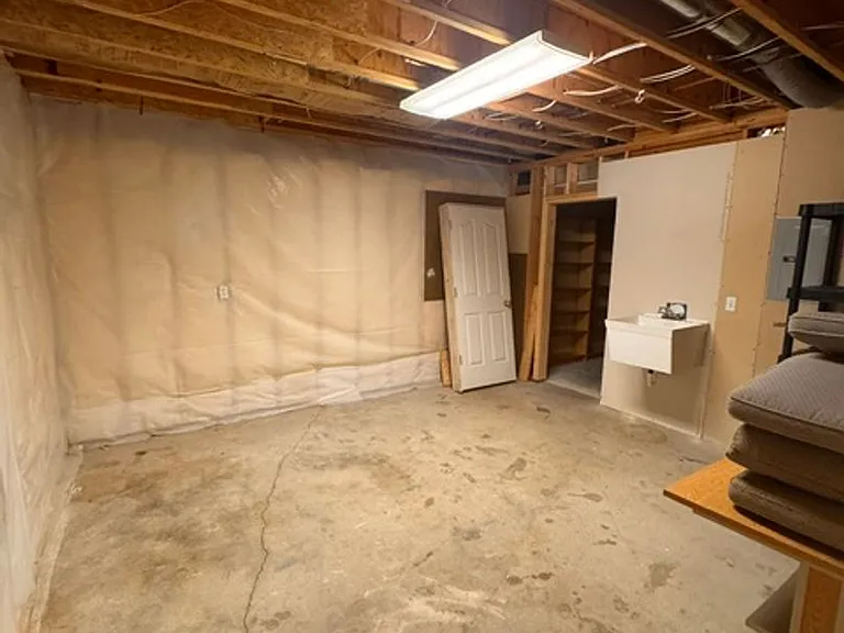 10100 Zermatt Cir — Photo 40