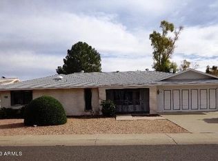 10105 W Willowcreek Cir, Sun City, AZ 85373