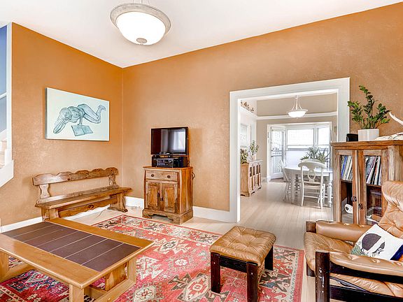 5th image of 852 E Bayaud Ave