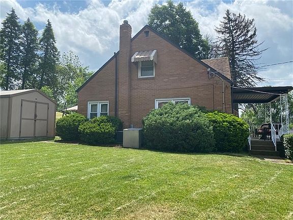 3rd image of 425 Parkridge Dr