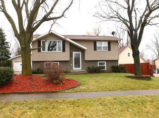 810 4th St SW, Altoona, IA 50009