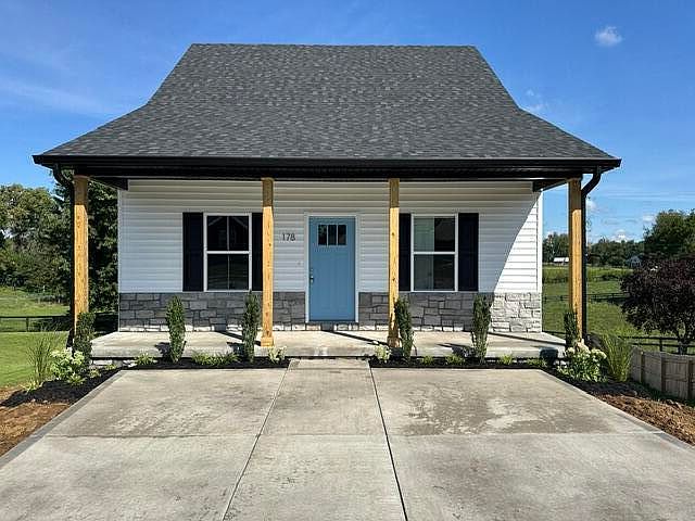 1st image of 178 Hickory Ct