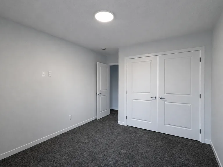 815 17th Ave NW #101 — Photo 7