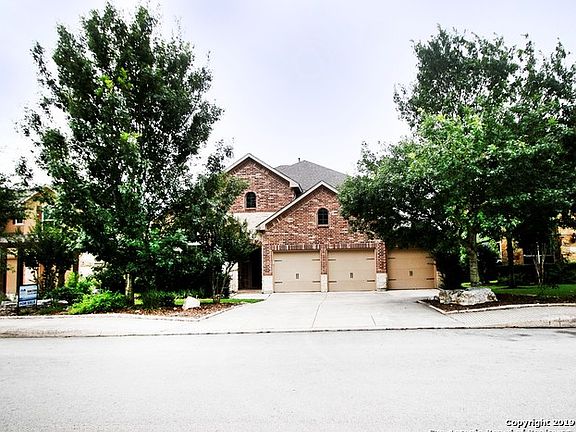 2nd image of 23235 Crest View Way