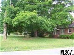 3115 9th Street Dr NE, Hickory, NC 28601