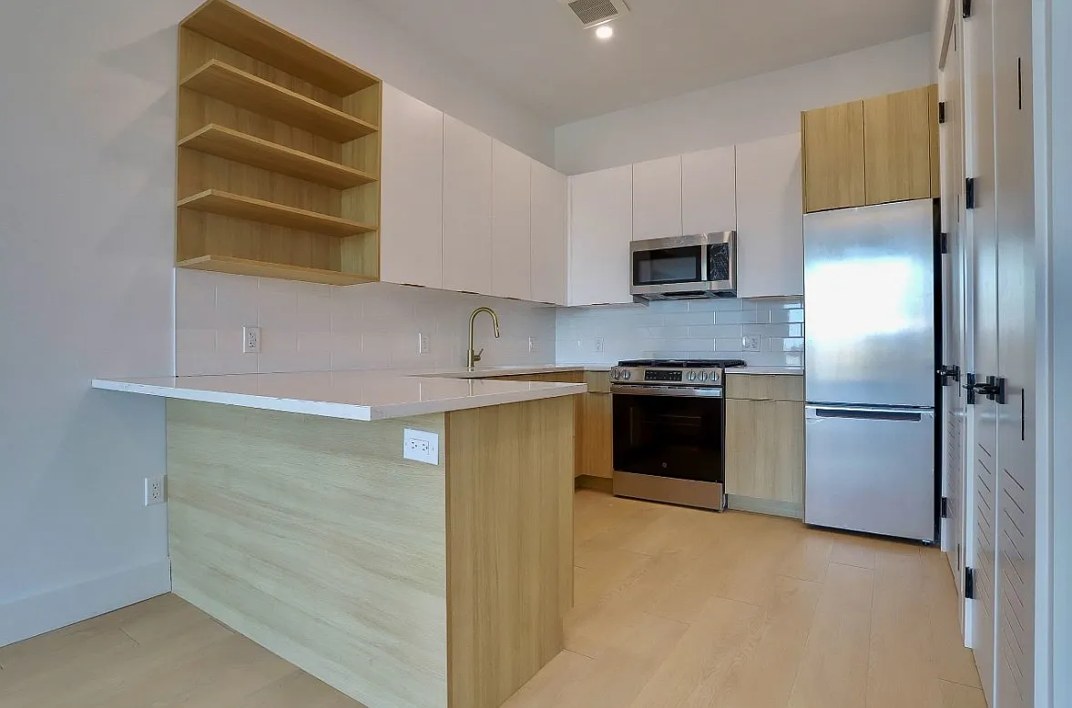 Building Photo - 354 Broadway #2B