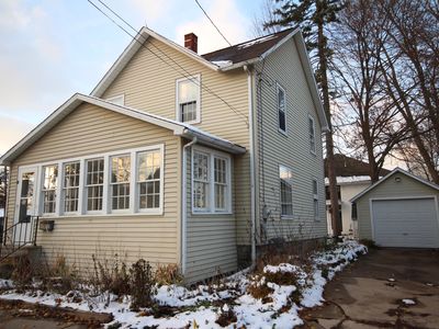 107 E Maple St, Vicksburg, MI, 49097