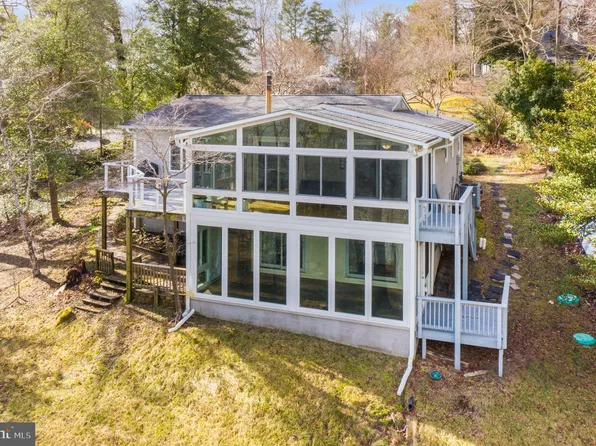11314 Bay Front Ave, Lusby, MD 20657