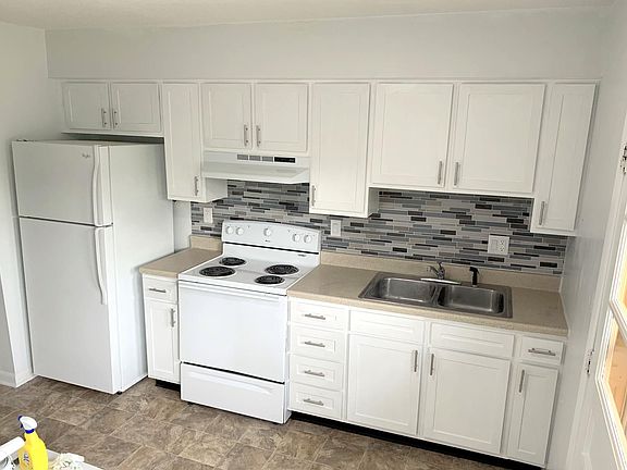 5th image of 716 Wilson Ave Unit 5